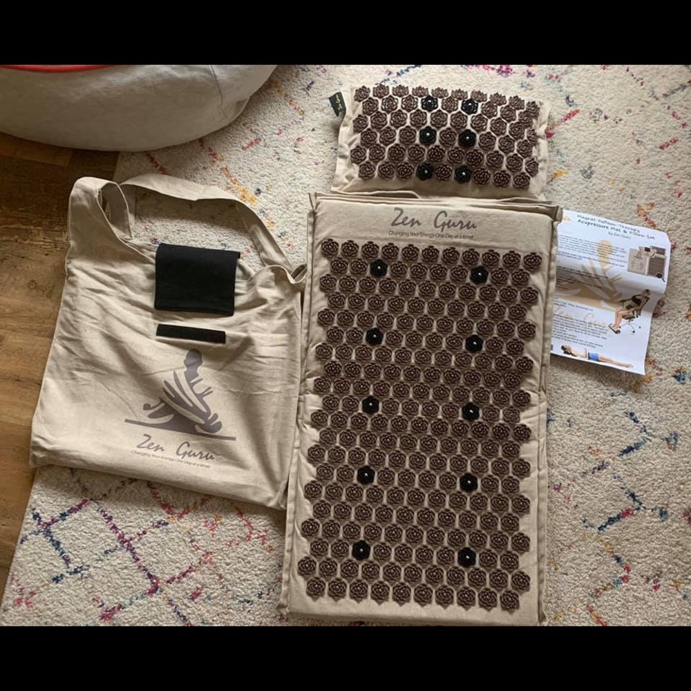 Zen Guru acupressure mat & pillow set NEW & CLEAN